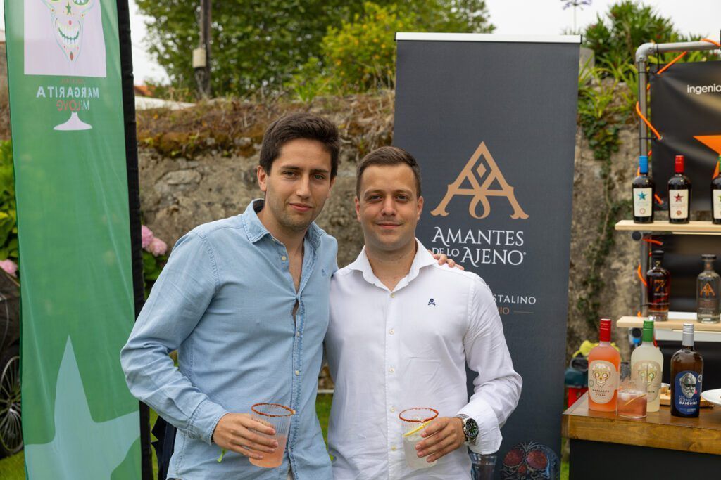 Amantes de lo Ajeno