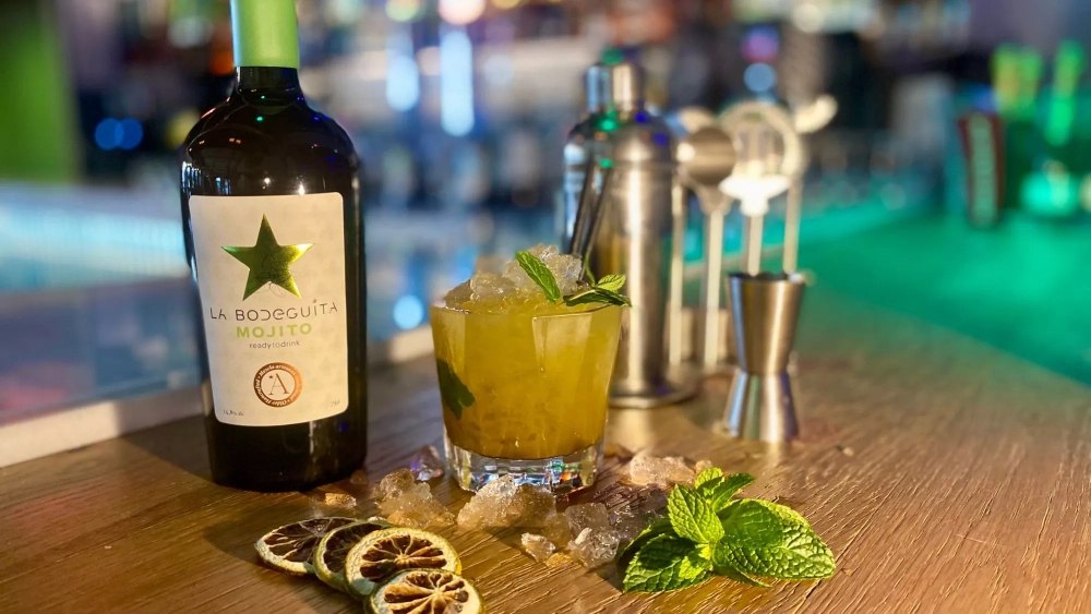 Hule y mantel ingenio cocktails artesanos